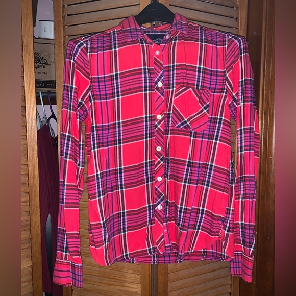 AEO plaid flannel. - Picture 1 of 4